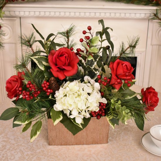 (image for) Rose and Hydrangea Winter Centerpiece CR1622 TEXT_CLOSE_WINDOW