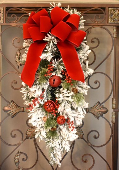 (image for) Flocked Jingle Bell Door Swag CR1601 TEXT_CLOSE_WINDOW