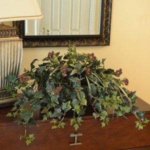 (image for) Mixed Ivy and Berry Silk Ledge Plant GR175