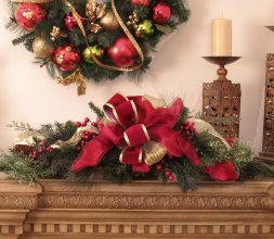 (image for) Christmas Pine and Berry Centerpiece with Bow CR1028 Holiday