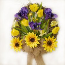 Spring Wreath with Sunflowers WR4980 Out of Stock