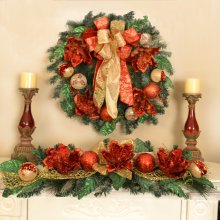 Red Magnolia Christmas Wreath with Ornaments CR1302